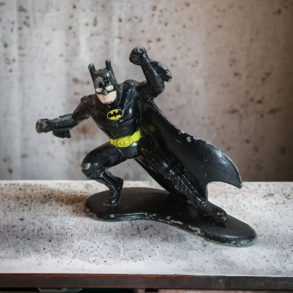 Vintage 1992 Diecast Batman Figurine